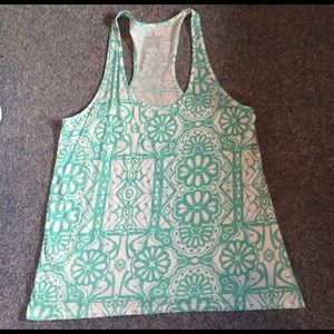 AE tank never worn size XL