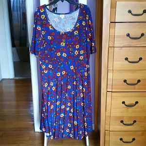 Beautiful Lularoe Nicole dress