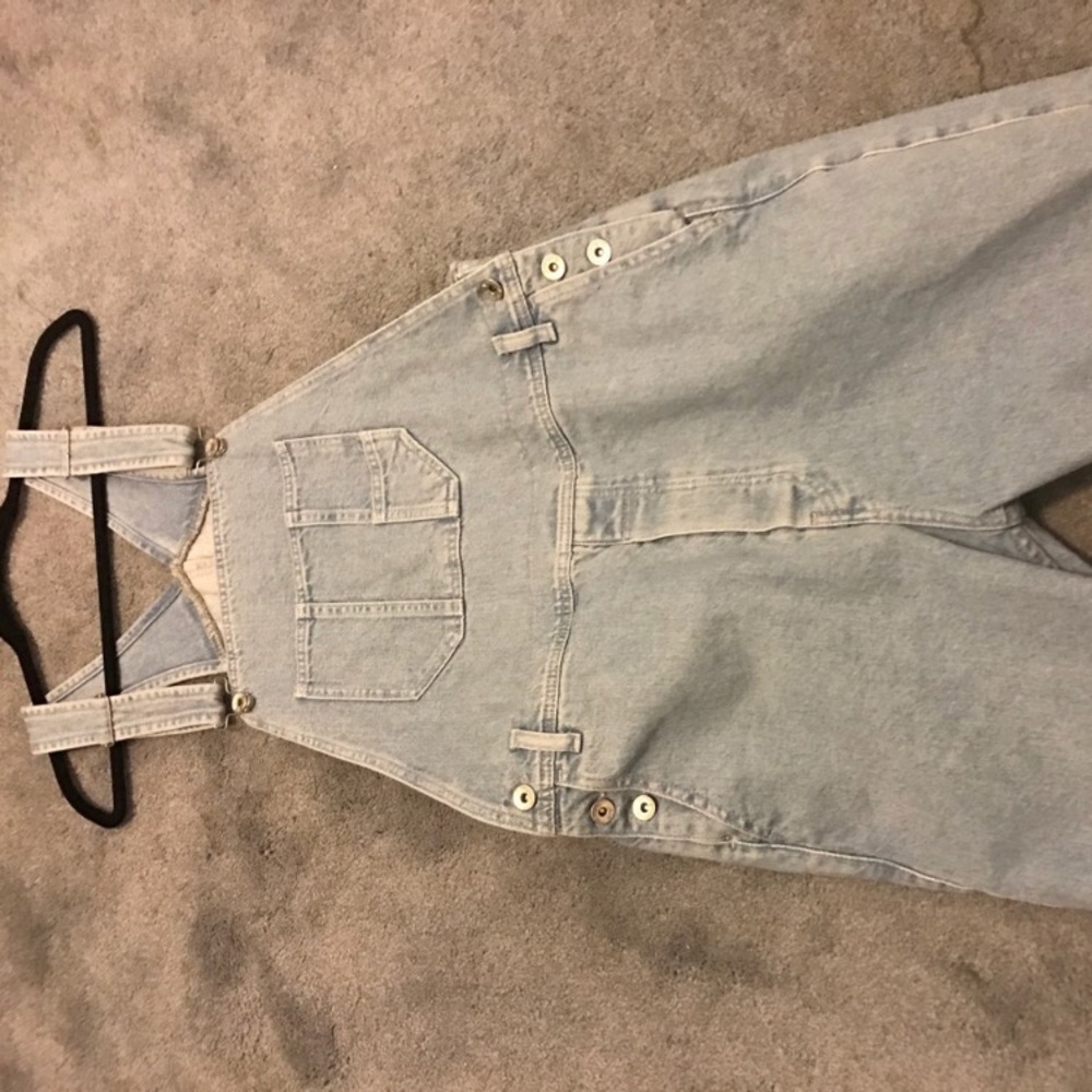 Short overalls