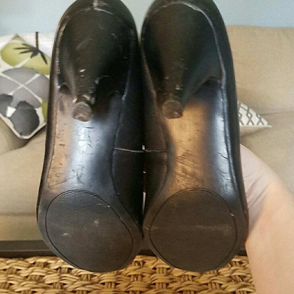 Heels - Picture 3 of 4