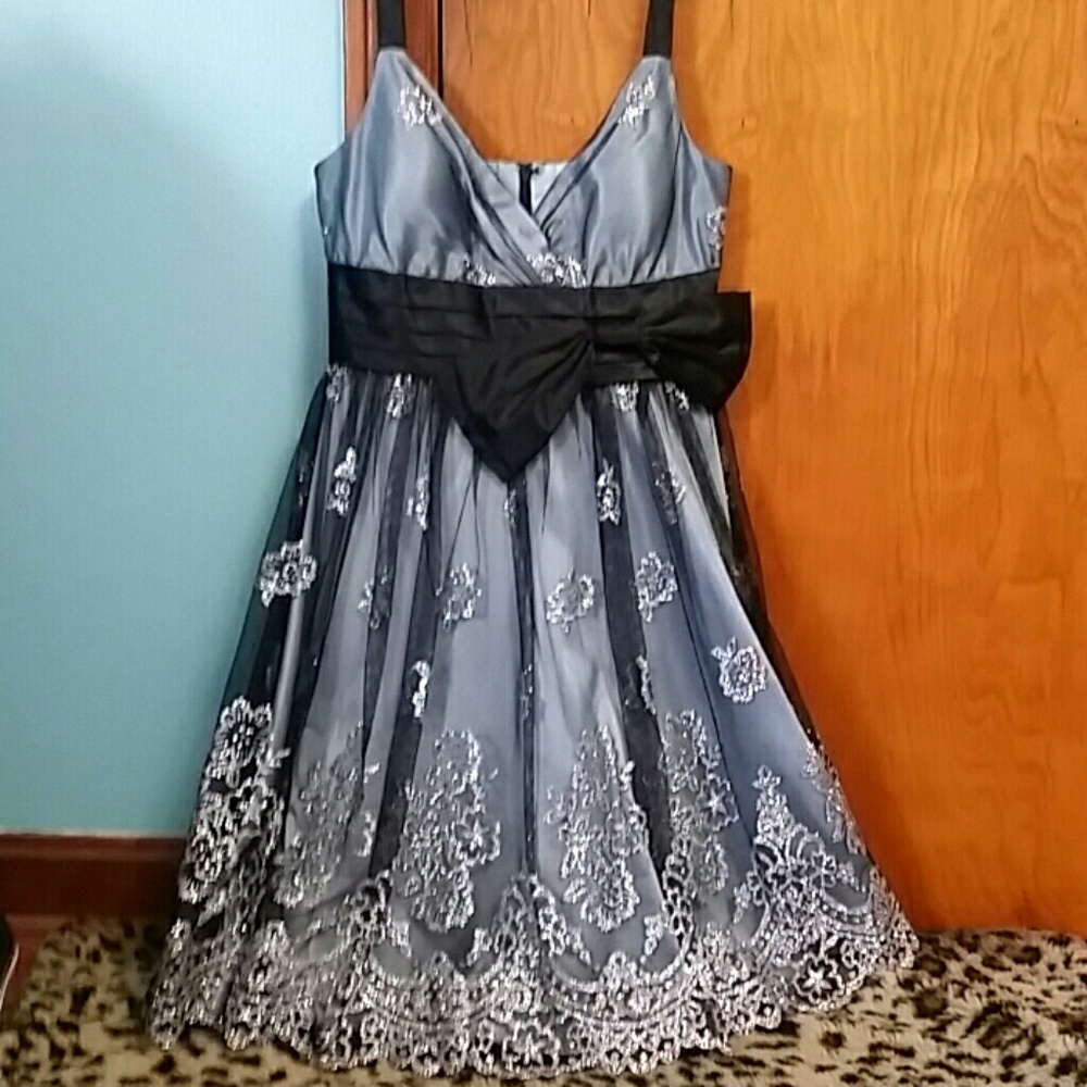 LAST CHANCE Homecoming Dress