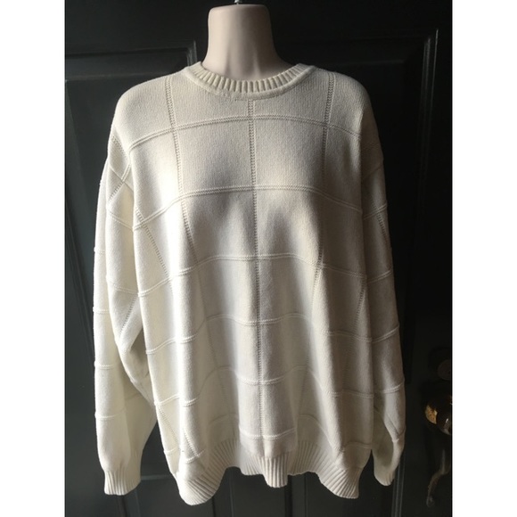 Sweaters - ✨ Vintage Oversized Off-White Unisex Sweater