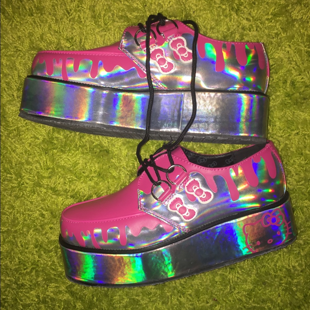 KAWAII Hello Kitty x TUK Creepers 💗