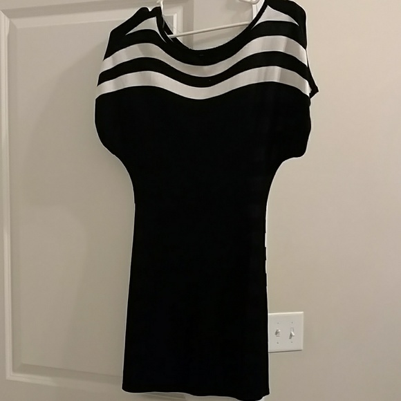 BodyCon black and white dress - Picture 3 of 5