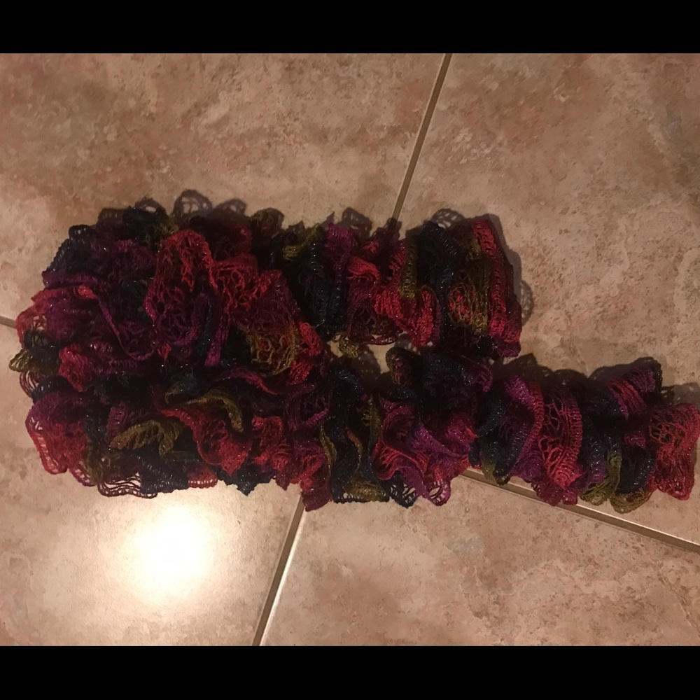 Multi-colored scarf - Picture 2 of 4