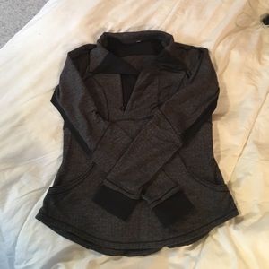 Lululemon 1/2 zip long-sleeve, size 8.
