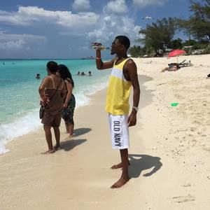 Meet your Posher, Kenneth