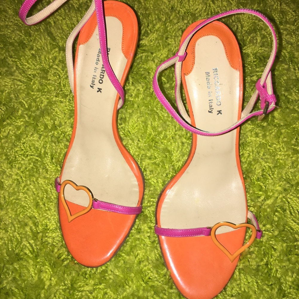 Extremely Fab Heart Heels 👠