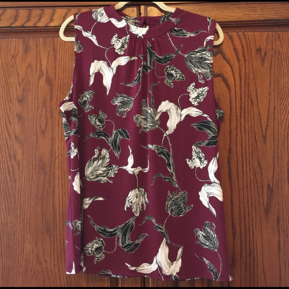 Banana Republic- EUC burgundy, size L- 5% spandex