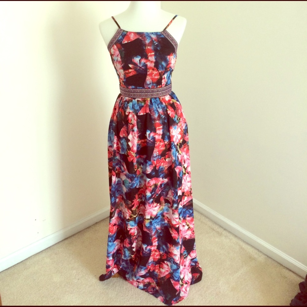 Maxi dress