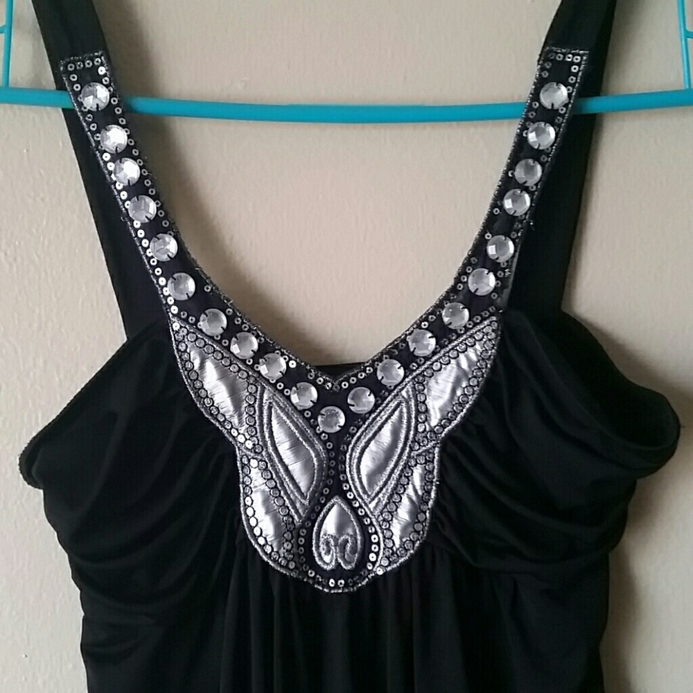 Silver and black tank