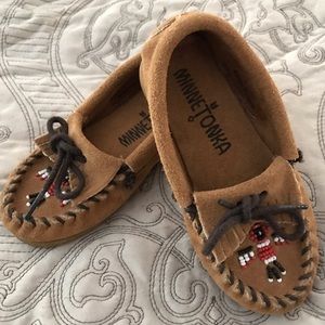 Minnetonka toddler moccasins
