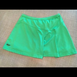Green Bollé tennis skort in EUC