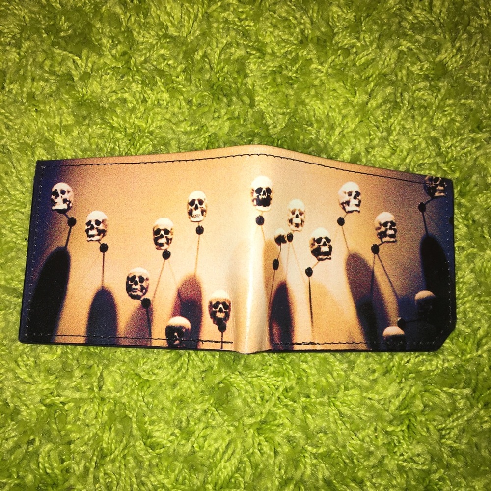 SKULL WALLET ☠️