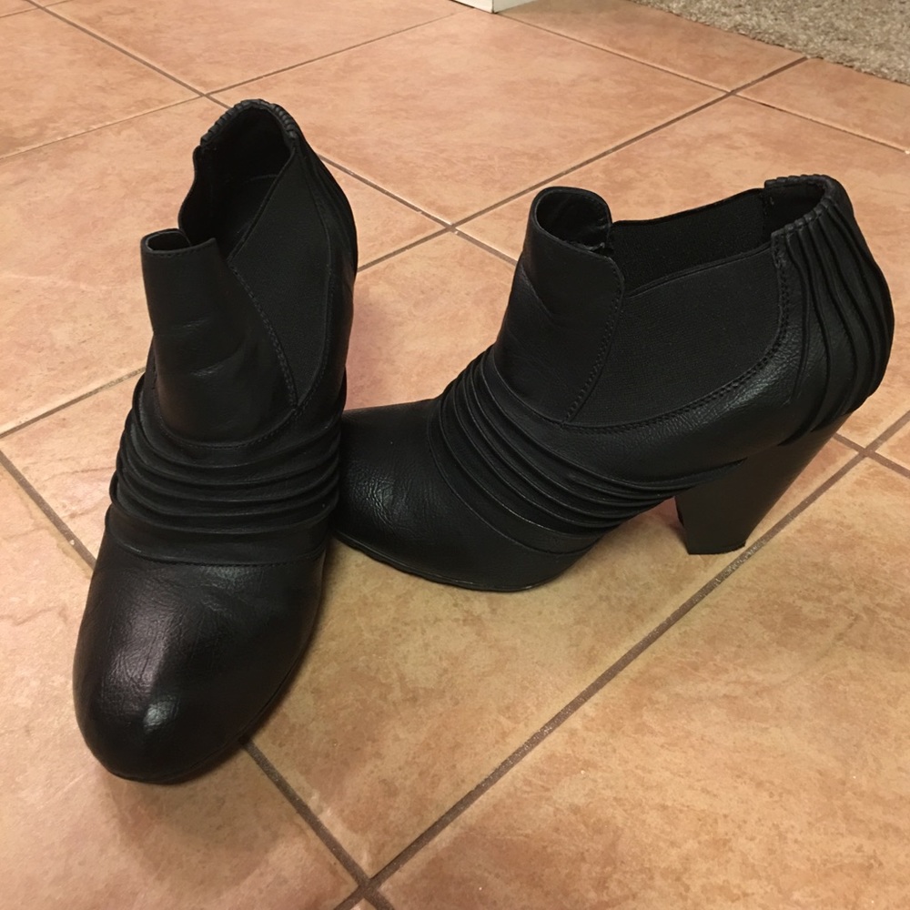 Black Leather Heeled Booties