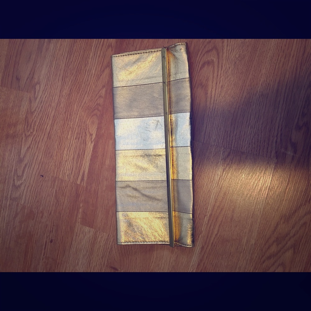 Clutch gold and silver