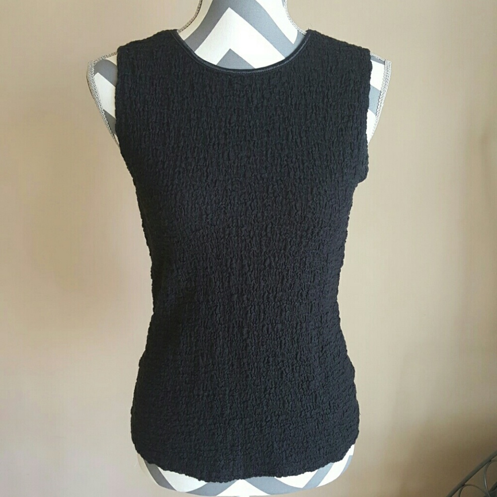 Black Textured Sleeveless Top