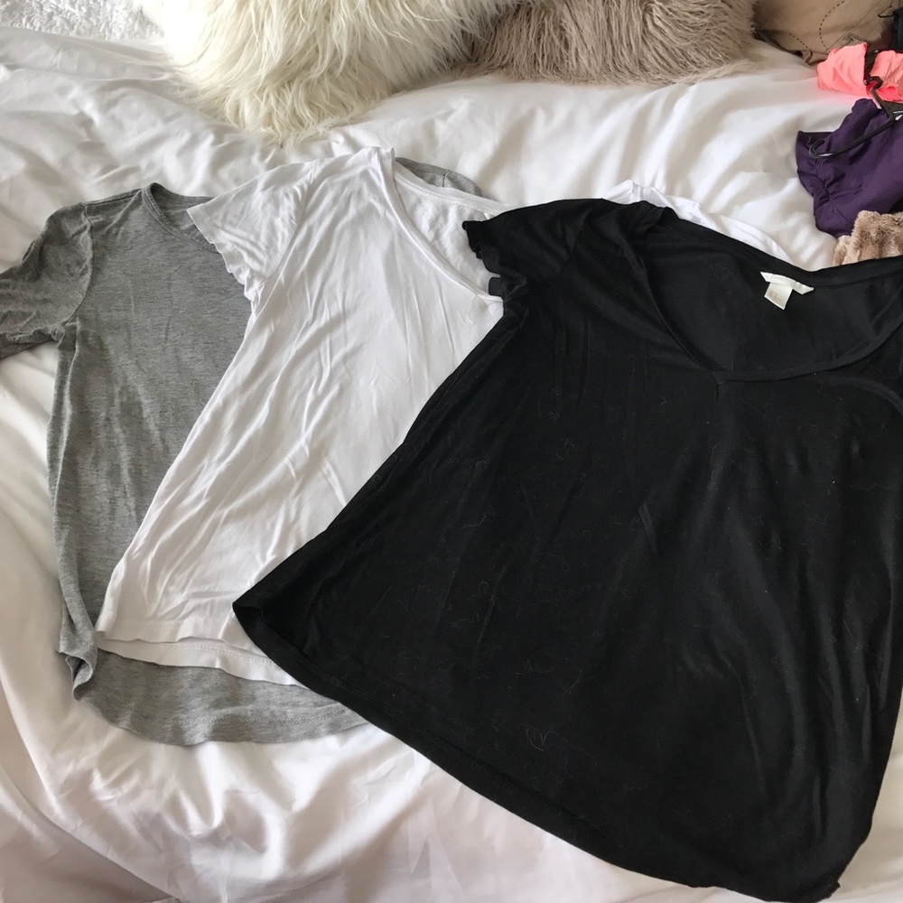 HM basic tees