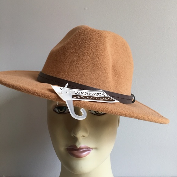 NWT Beige Felt Panama Hat - Picture 2 of 7