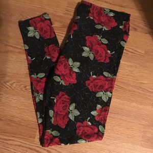 Lularoe TC Red Roses leggings Unicorn