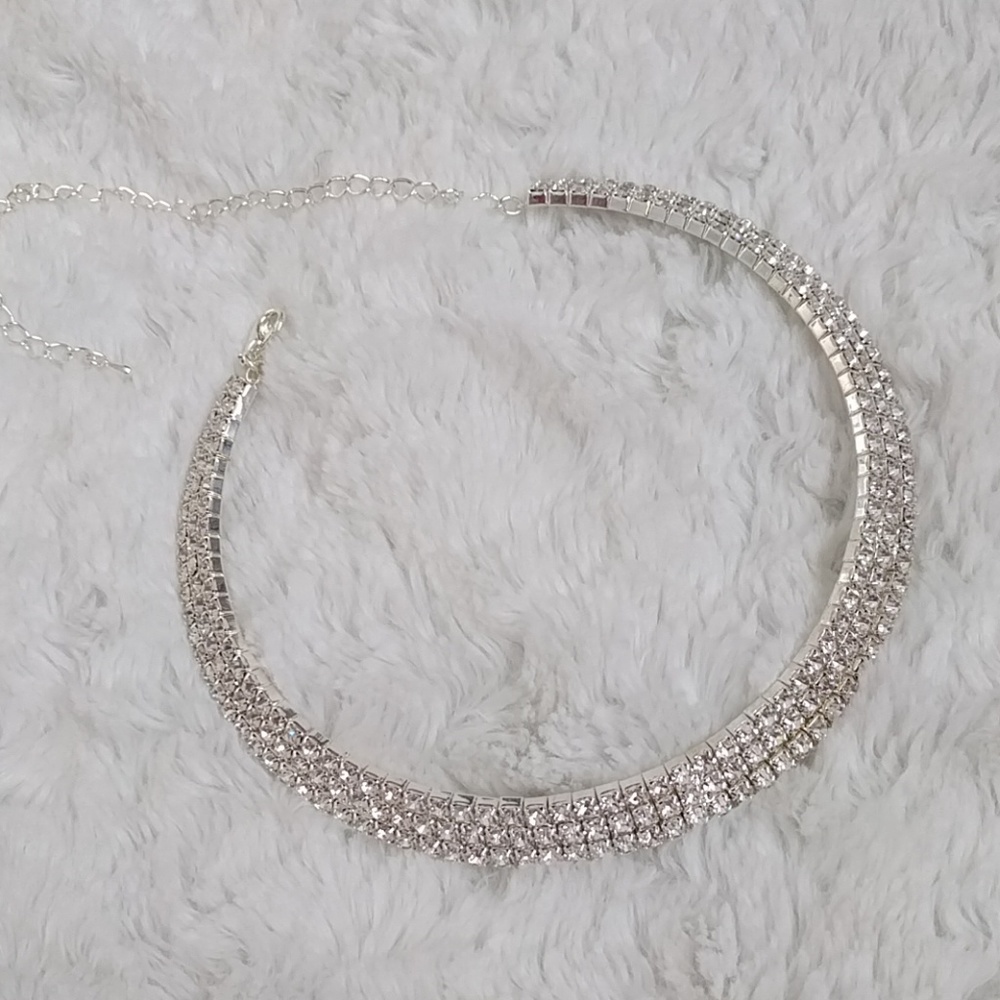 Faux rhinestone choker necklace