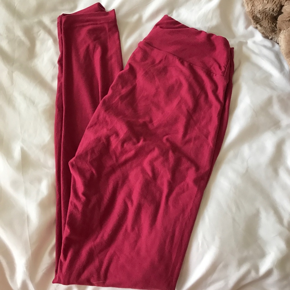 Red LulaRoe Leggings regular one size