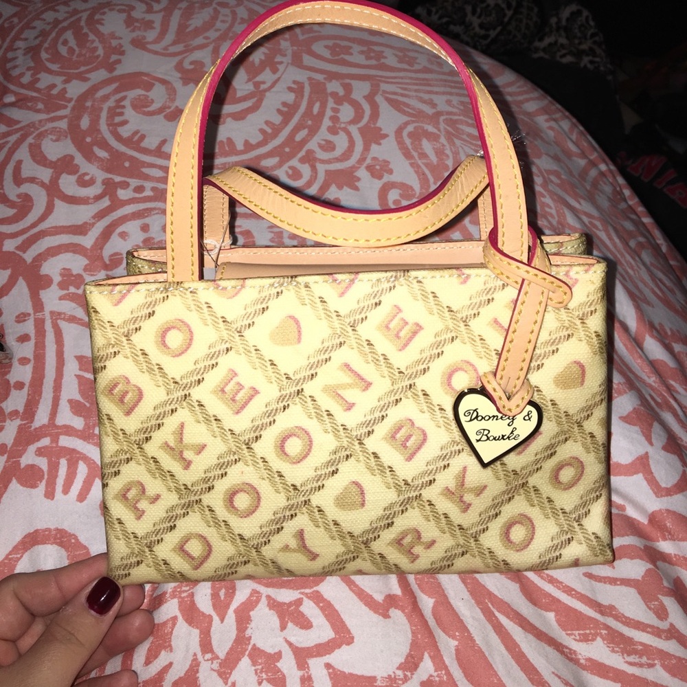 Dooney & Bourke Bag