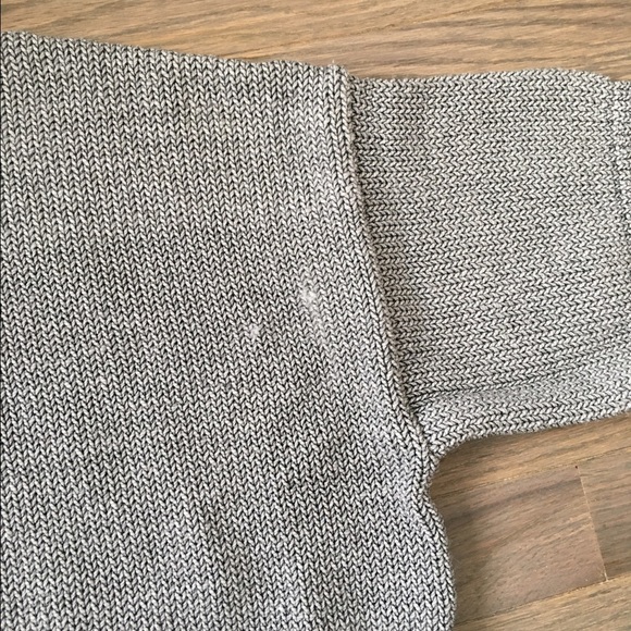 Banana Republic Gray Knit Cropped Sweater - Picture 4 of 4