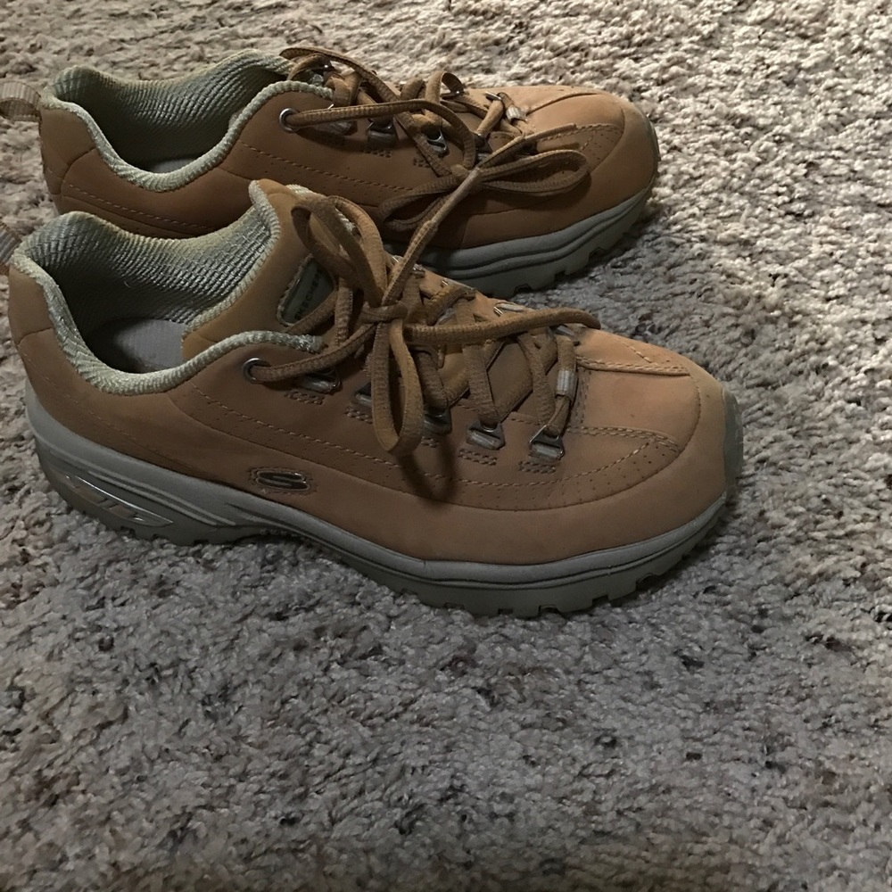 Sketchers shoes