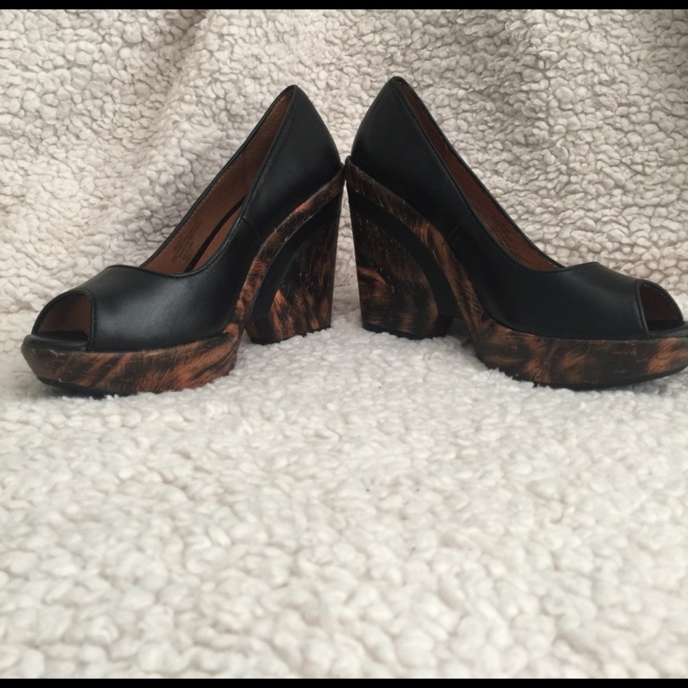 New Olivia Cork Wedge Peeptoe