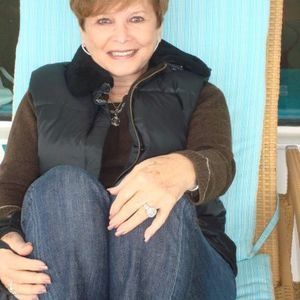 Meet your Posher, Debbie