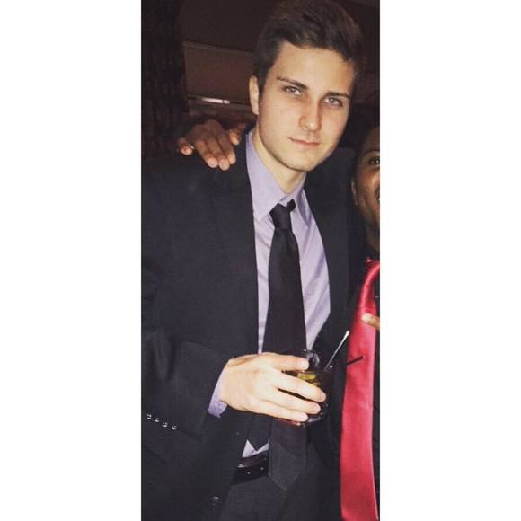 Meet your Posher, Robby - Picture 1 of 1