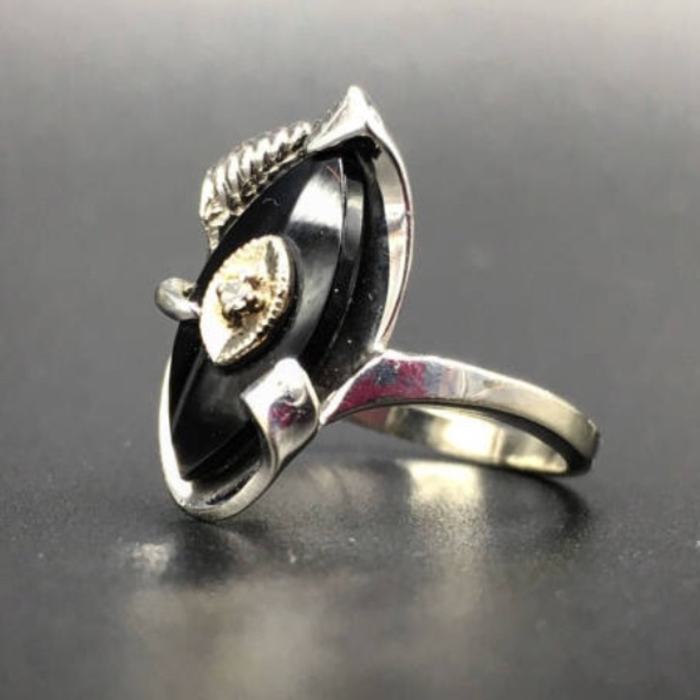 Art Deco ring 10k white gold, Black Onyx &Diamond