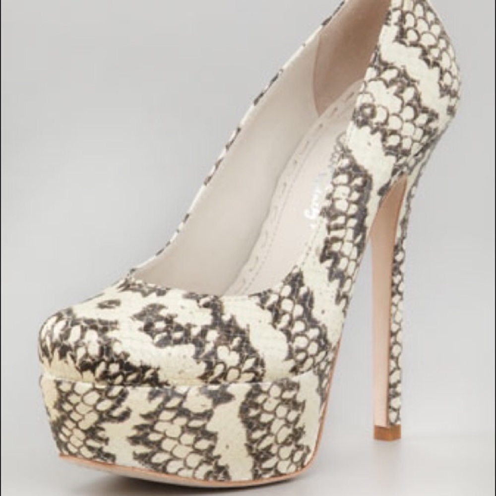 Alice & Olivia Larimore Snakeskin Pumps