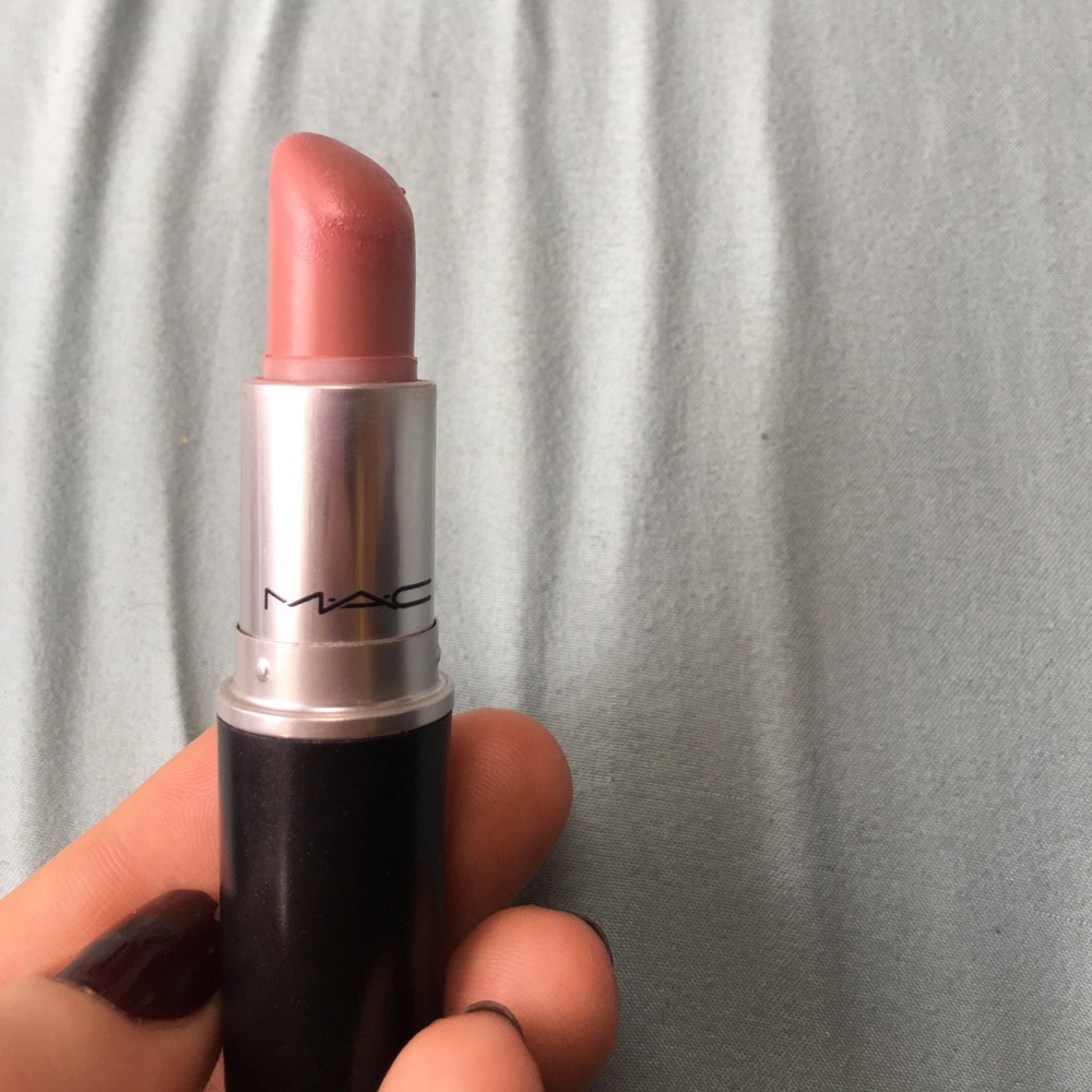 💄 Mac Creamsheen Lipstick in Cream Cup 💄
