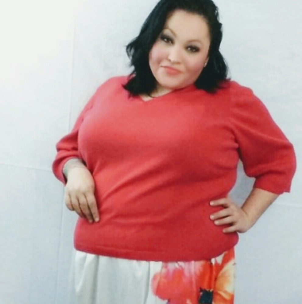 Womans Knit Top NWOT