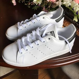 SOLD! Brand New Adidas Stan Smith Sneakers!!! Wht/