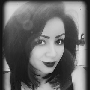 Meet your Posher, Dulce