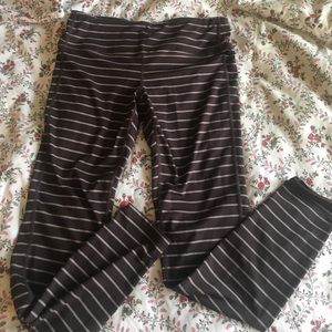 Athleta Chaturanga Foxtail taupe leggings