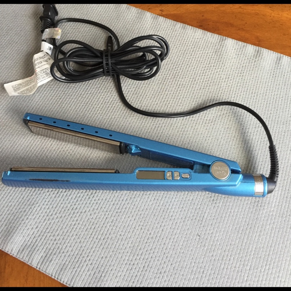 Babyliss pro Nano Titanium flat iron