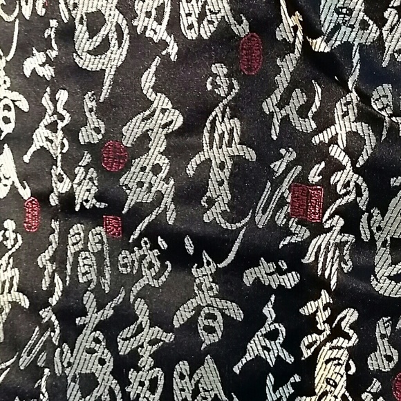 Chinese Halter Top - Picture 2 of 4