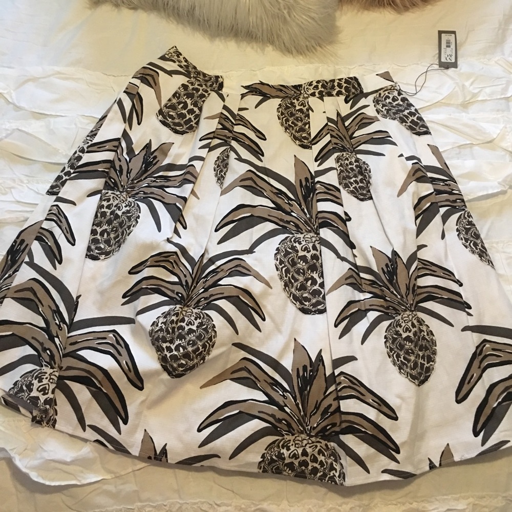 NY&Co Pineapple skirt size 16