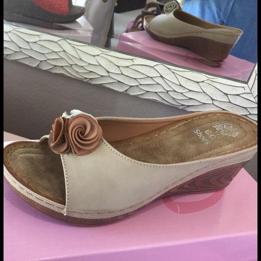 GC Shoes Sydney Natural Open Toe Sandal
