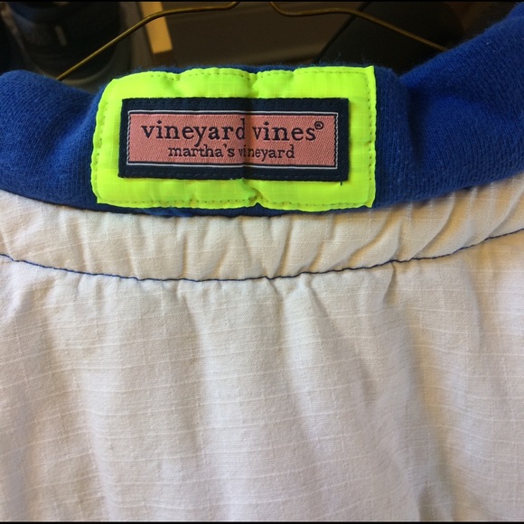 Vineyard Vines sweater - Picture 3 of 4