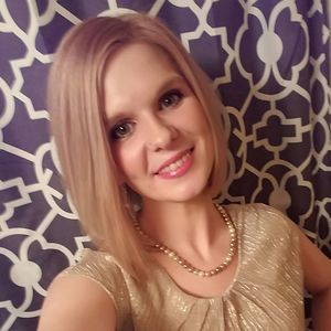 Meet your Posher, Alexandra