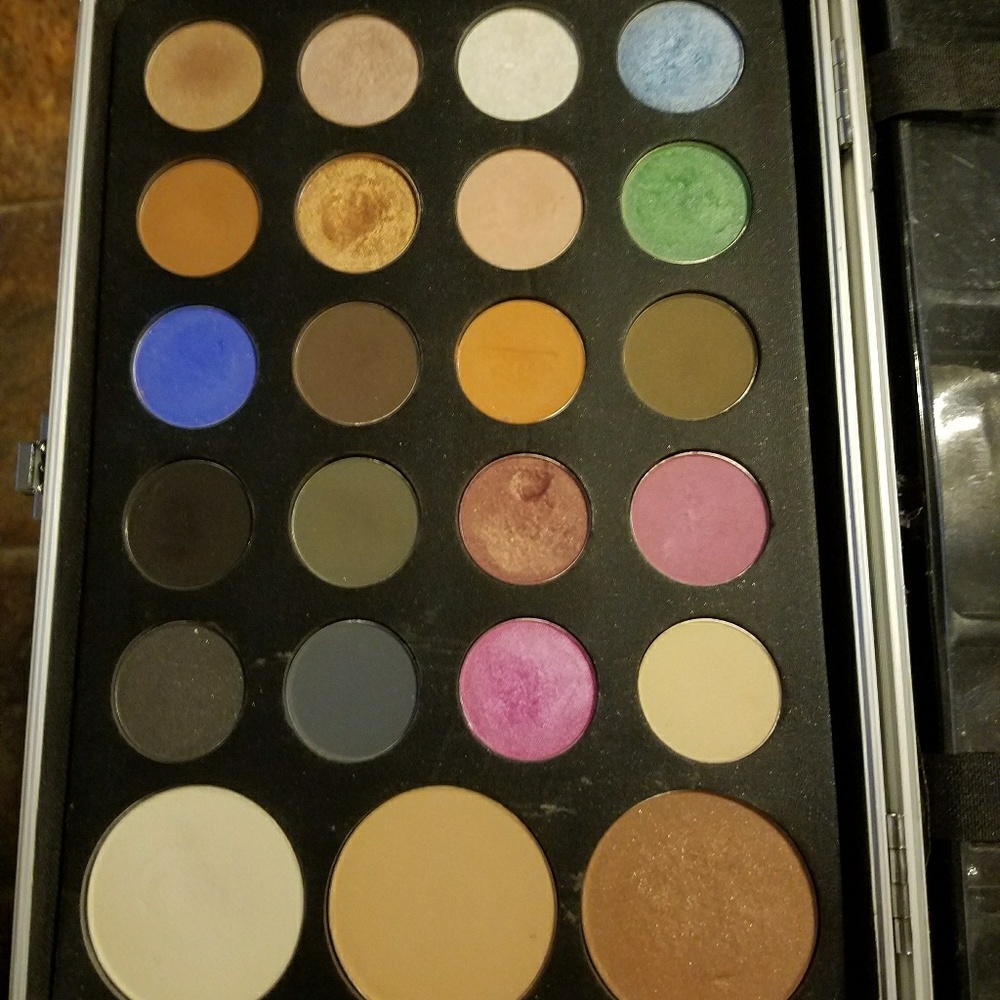 Ofra Pro Eyeshadow Palette Case