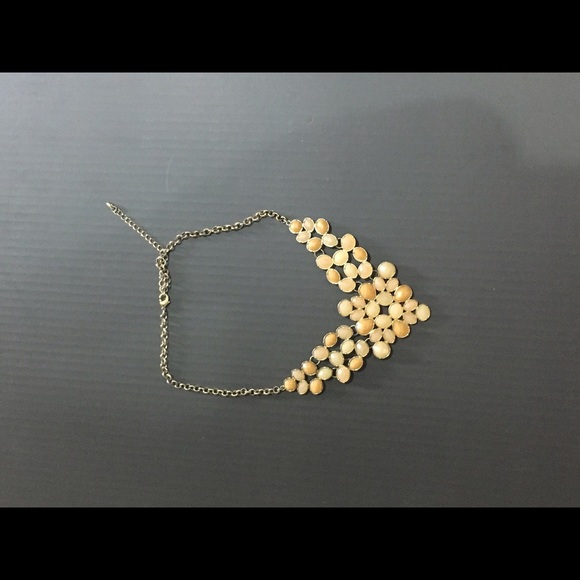 Gold tone jewel bibbed necklace - Picture 1 of 1