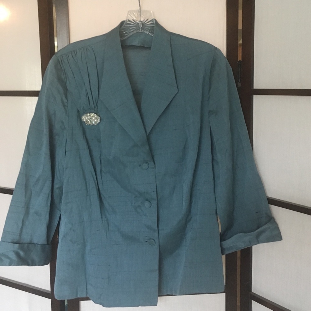 Beautiful blue vintage blazer