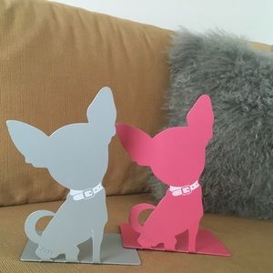 Adorable Chihuahua bookends!