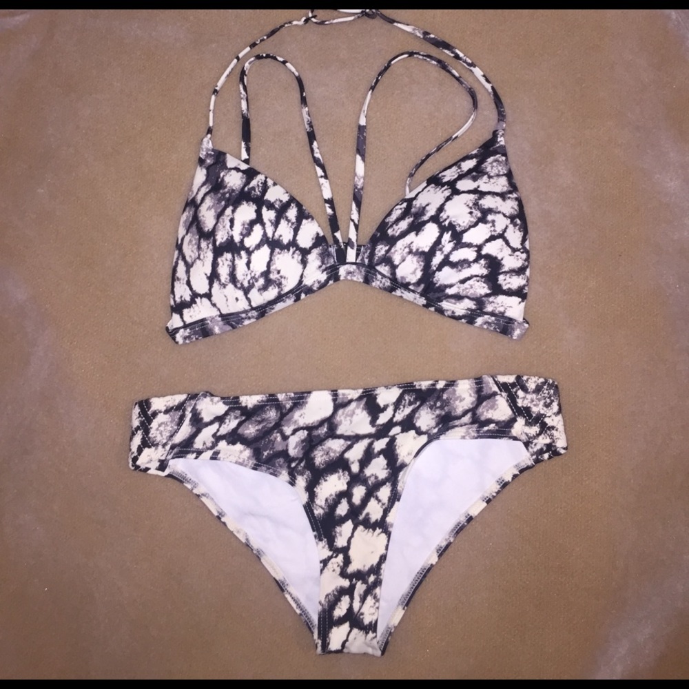 Rvca Bikini - image 1